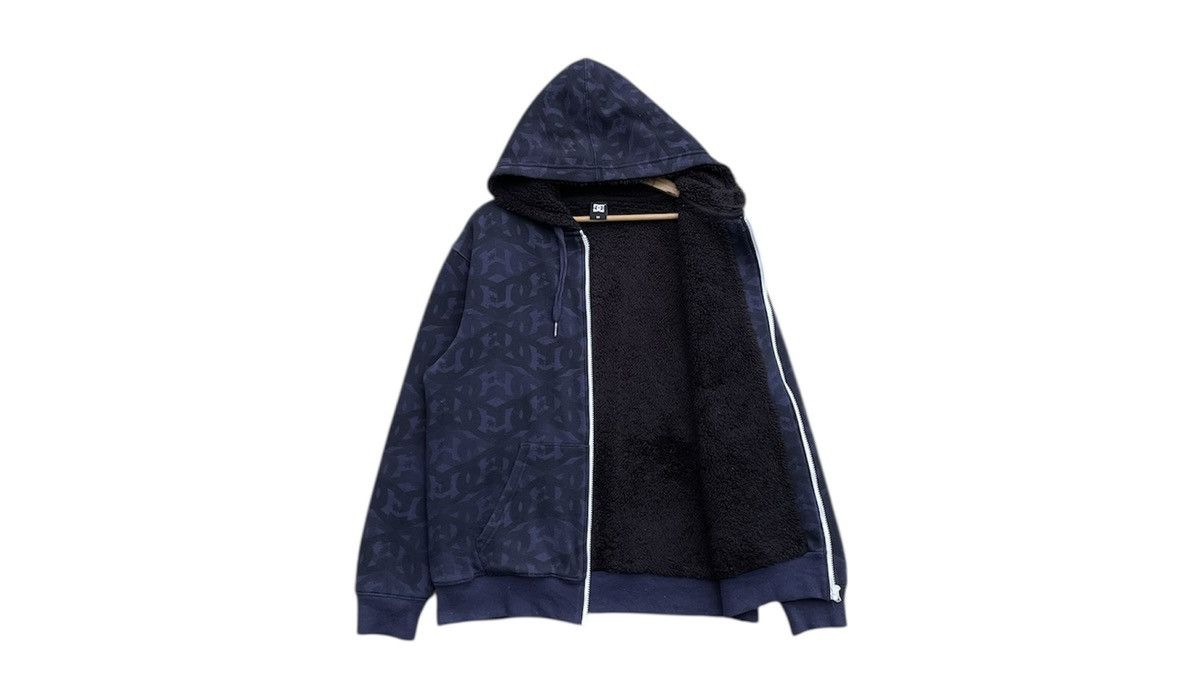 DC RARE🔥 DC full-zip hoodie with an all-over print logo pattern Size US M / EU 48-50 / 2 - 3 Thumbnail