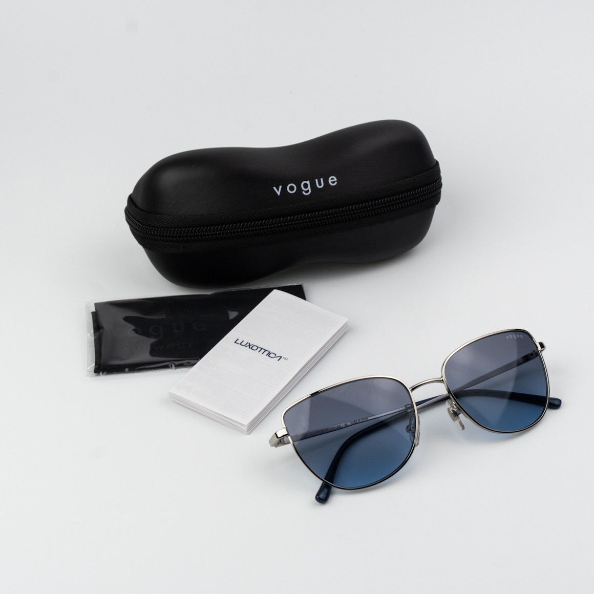 Vogue Vogue Women Sunglasses Butterfly VO4233S 323/V154 BRAND NEW Size ONE SIZE - 9 Thumbnail