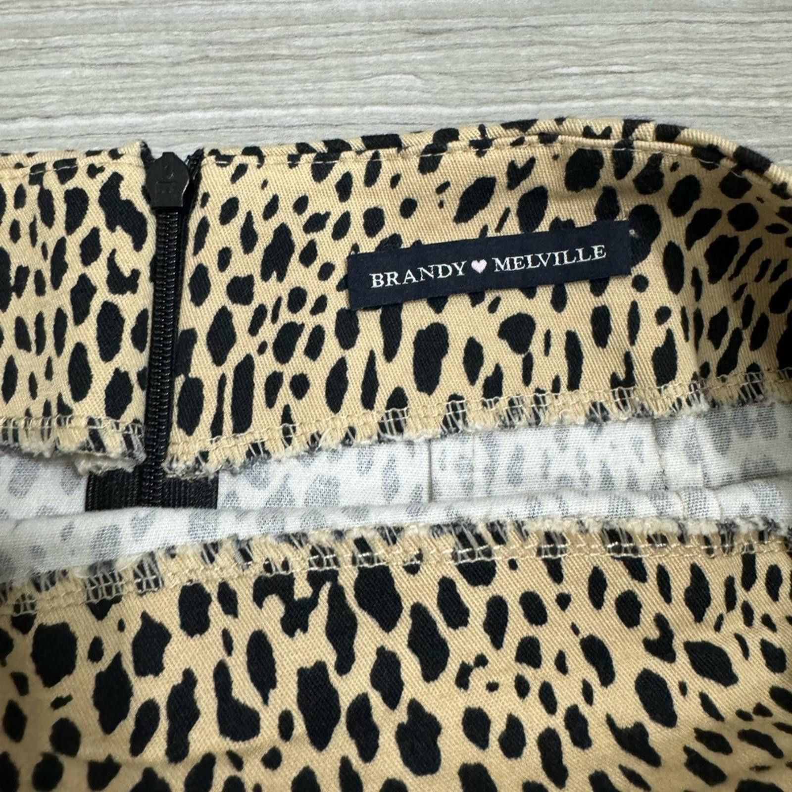 Designer Brandy Melville Tan Phoebe Animal Print Mini Skirt - Size Sm Size 28" / US 6 / IT 42 - 4 Thumbnail