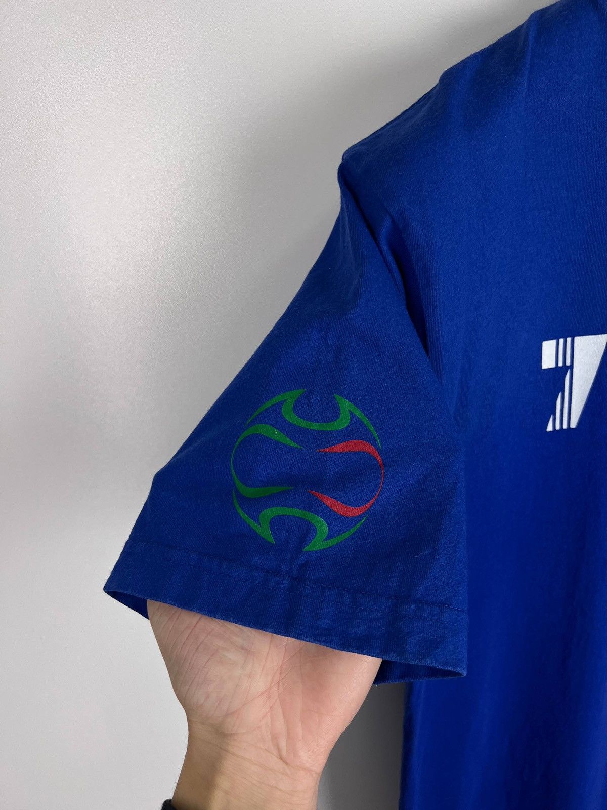 Adidas Adidas Italia vintage t-shirts size L Size US L / EU 52-54 / 3 - 5 Thumbnail