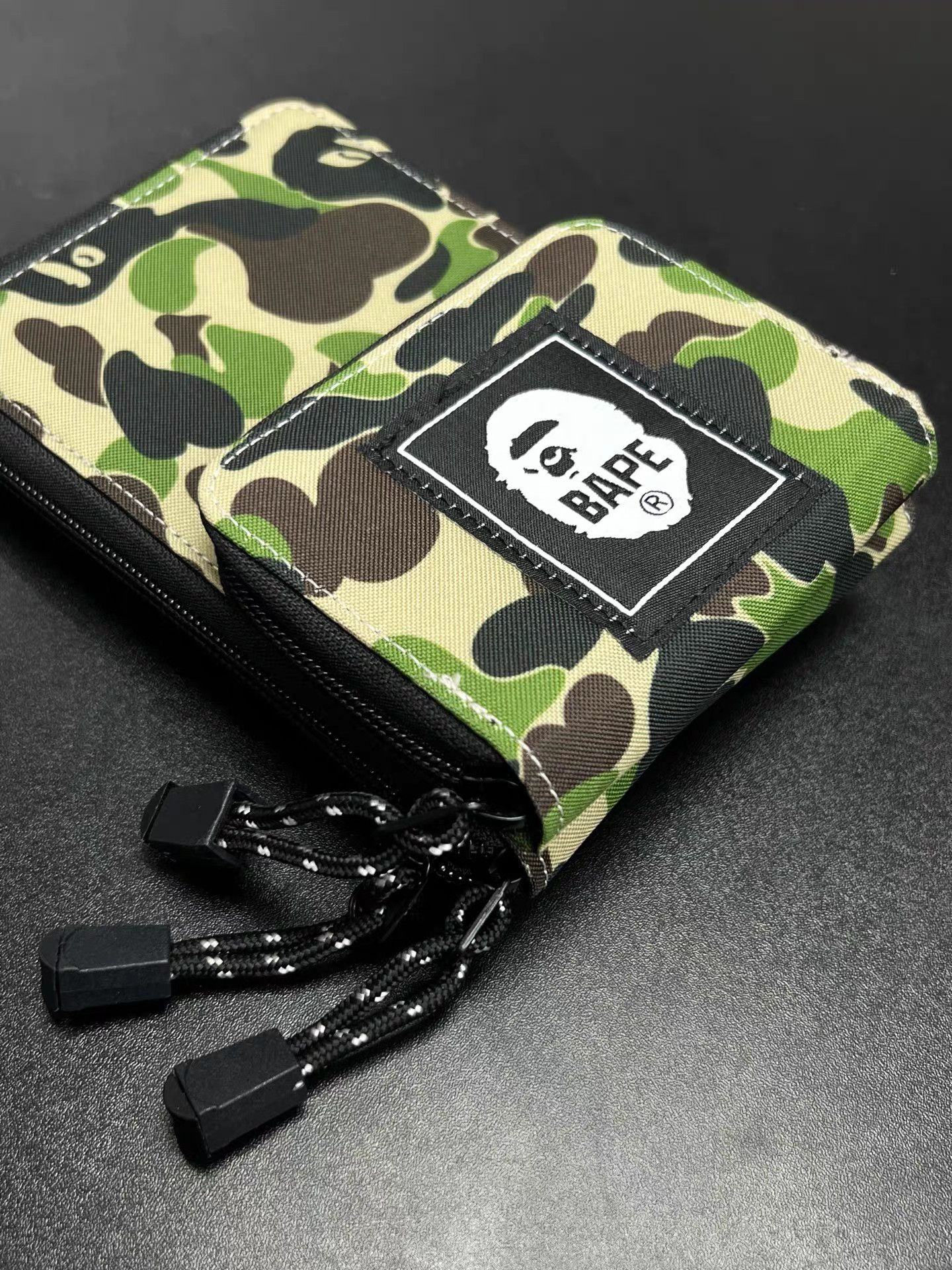 Bape BAPE Magazine Appendix Camouflage Crossbody Phone Bag K15 Size ONE SIZE - 2 Thumbnail