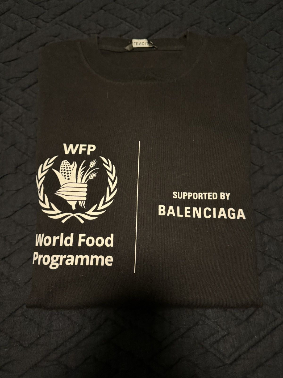 Balenciaga Balenciaga World Food Programme Tee Size US S / EU 44-46 / 1 - 4 Thumbnail
