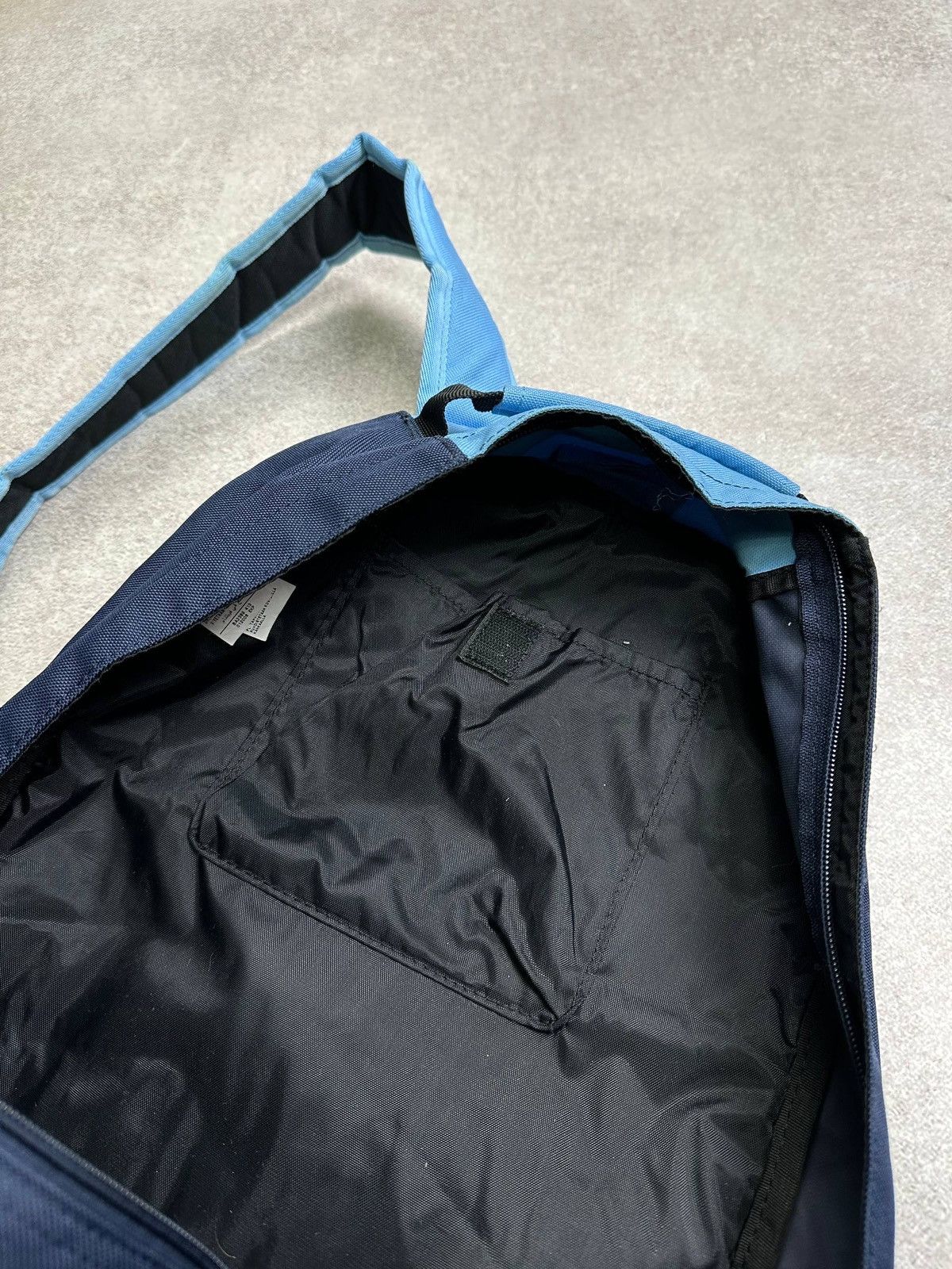 Nike Vintage Nike Big Swoosh Blue Backpack Rare Os Size ONE SIZE - 3 Thumbnail