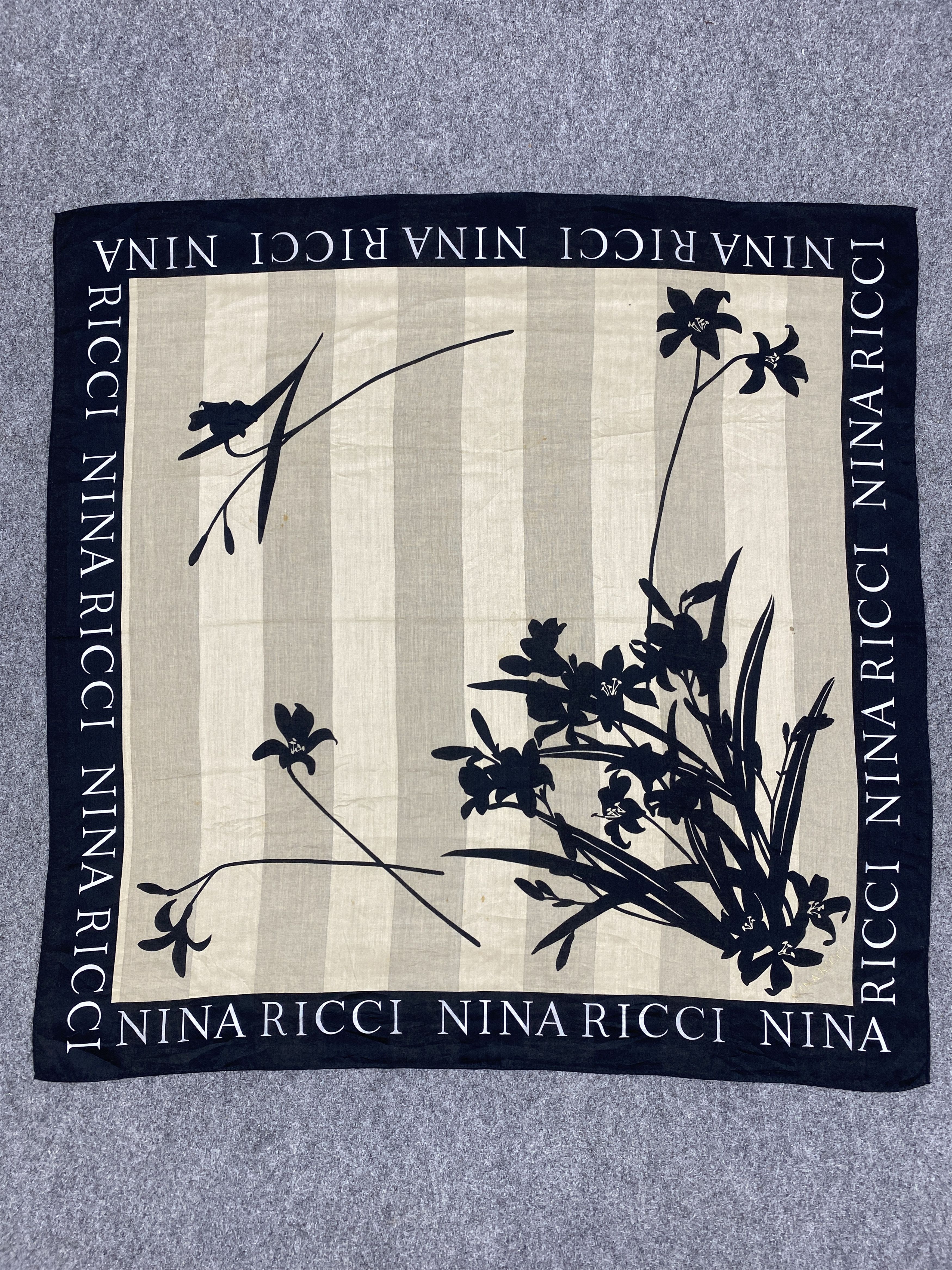 Nina Ricci × Vintage Nina Ricci Handkerchief / Bandana / Neckerchief HKC0217 Size ONE SIZE - 4 Thumbnail