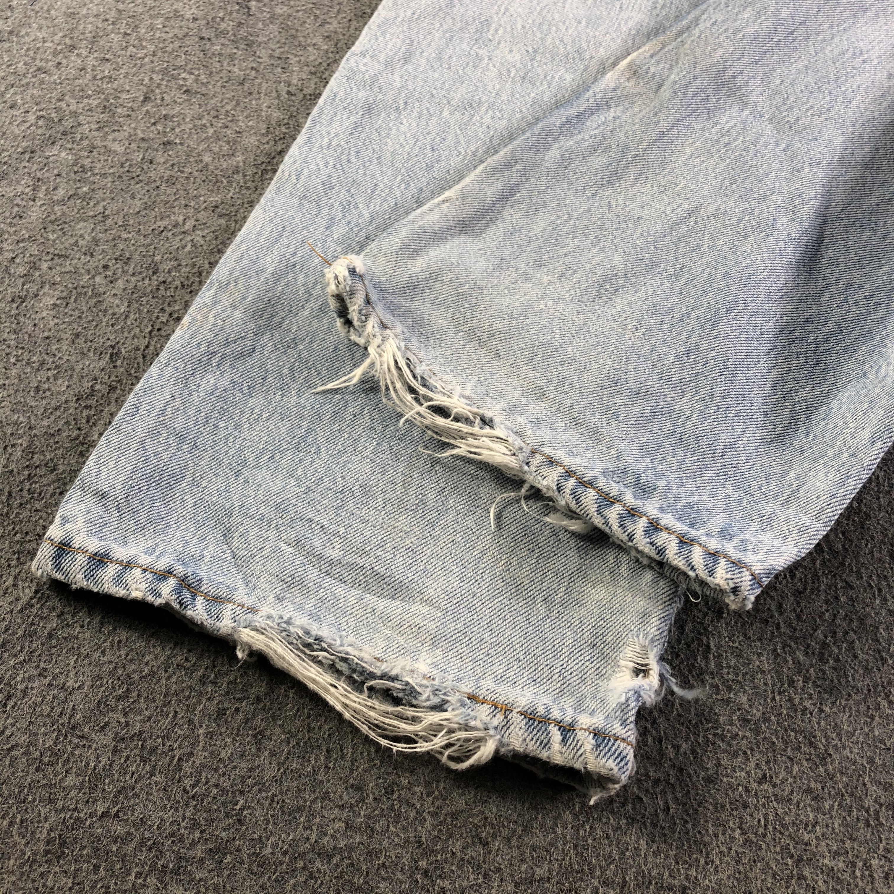 Levi's Vintage Light Wash Levis 501 Jeans-J3584 Size US 32 / EU 48 - 6 Thumbnail