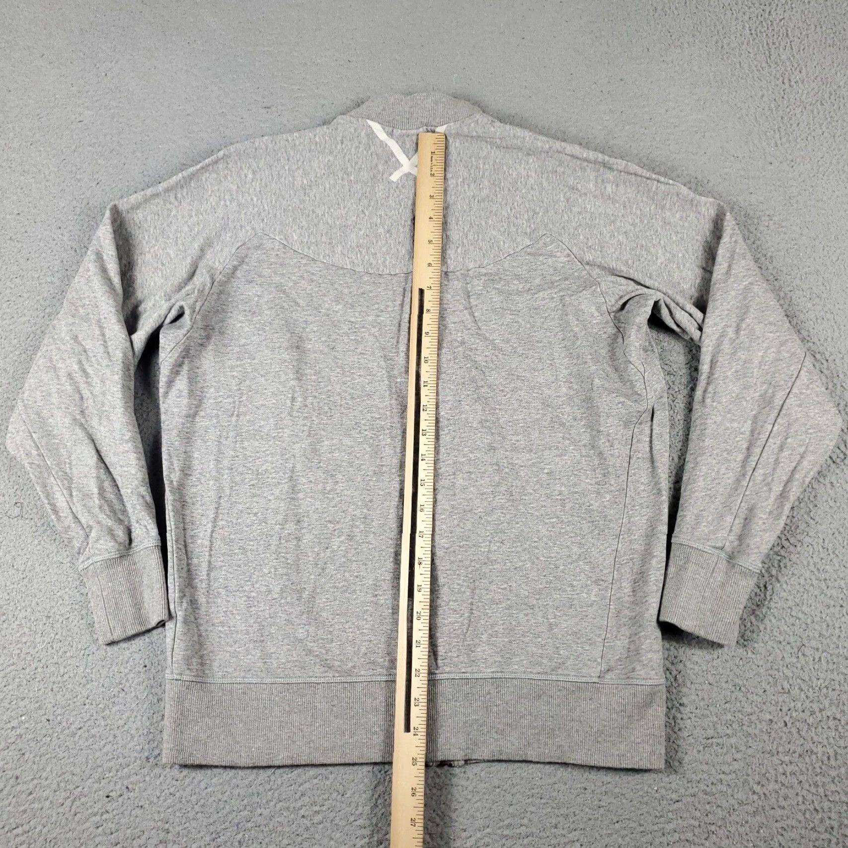Adidas VINTAGE Adidas Women’s Track Jacket Size Small Gray Full Zip Athletic Casual Outdoor Size S / US 4 / IT 40 - 6 Thumbnail