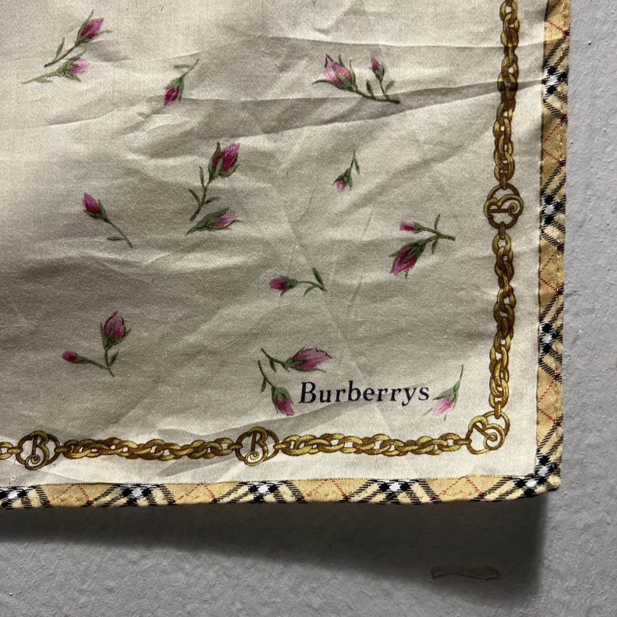 Burberry Burberry Scarf Flower Print Size ONE SIZE - 2 Thumbnail
