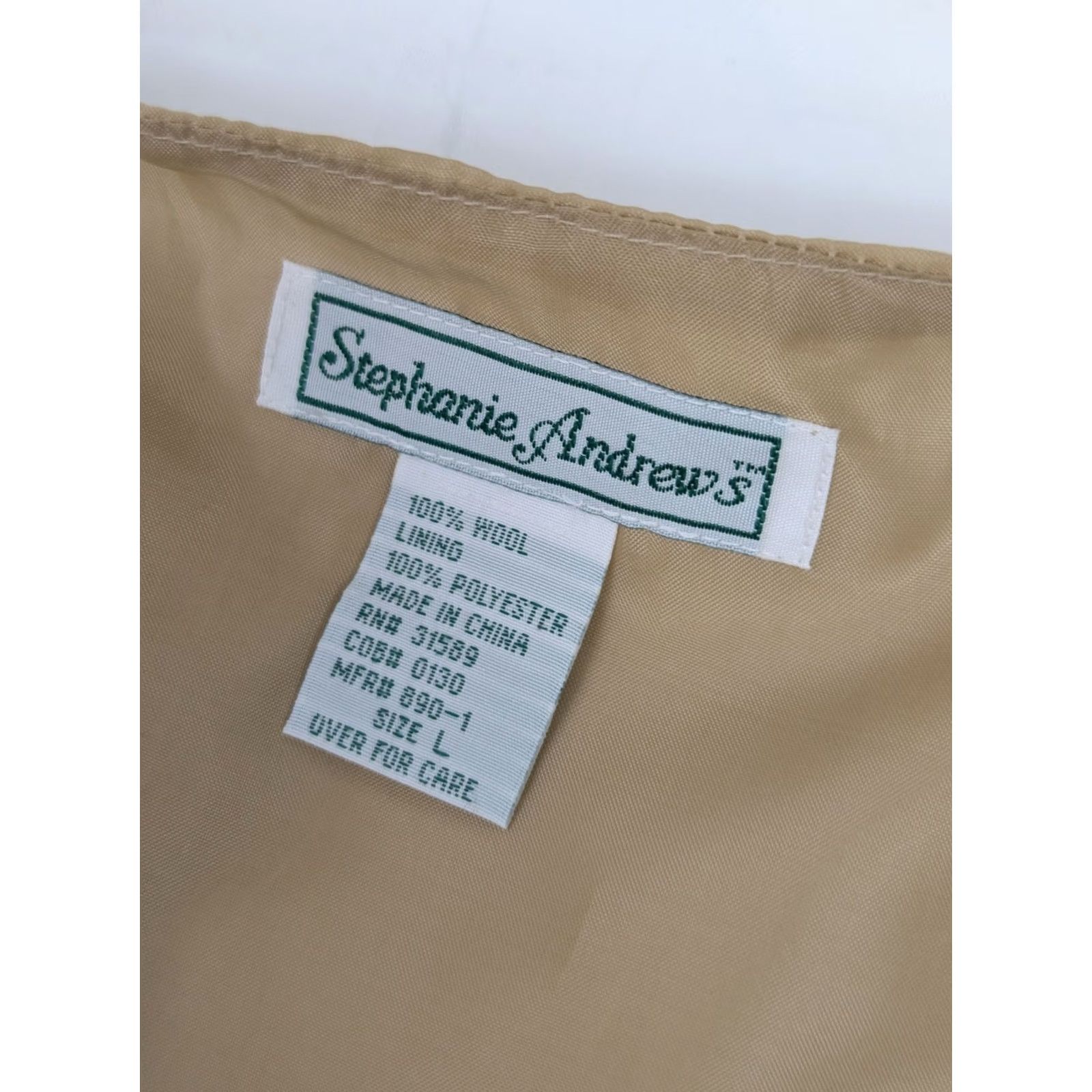 Vintage VINTAGE Stephanie Andrews Wool Soutache Embroidered Vest Lined Waistbelt Women L Vest Beige/Solid Jacket/Coat Length Short Sleeveless 100% Wool Size L / US 10 / IT 46 - 6 Thumbnail