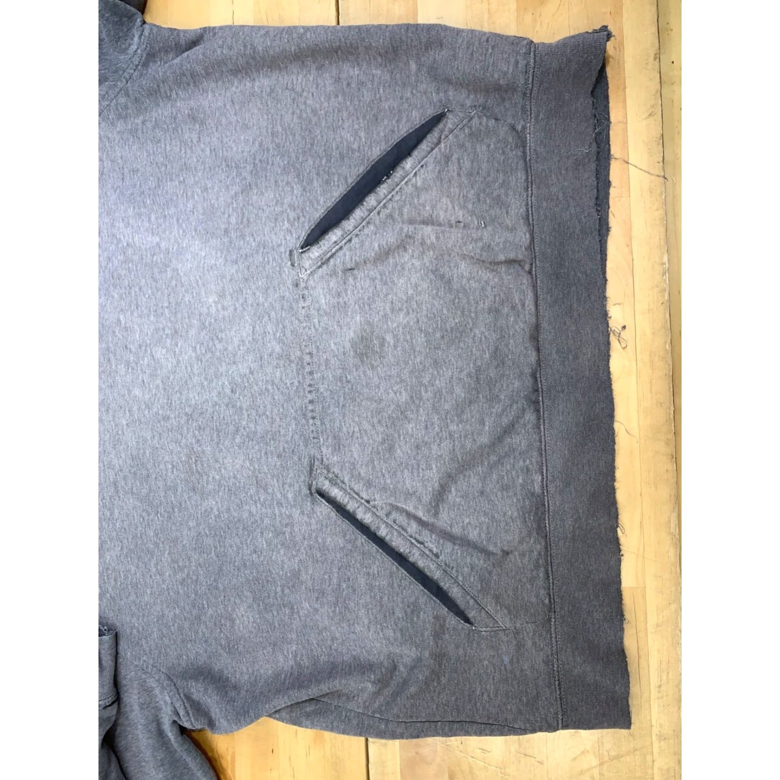 Nike VINTAGE Nike Hoodie Mens XL Gray Distressed Thrashed Faded Y2K 12101 Size US XL / EU 56 / 4 - 6 Thumbnail