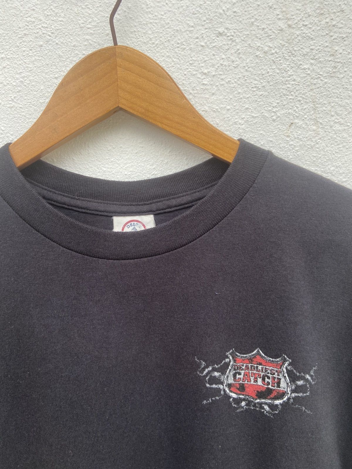 Vintage 🔥 Vtg Discovery Chanel Deadliest Catch t shirt Crab season Size US L / EU 52-54 / 3 - 4 Thumbnail