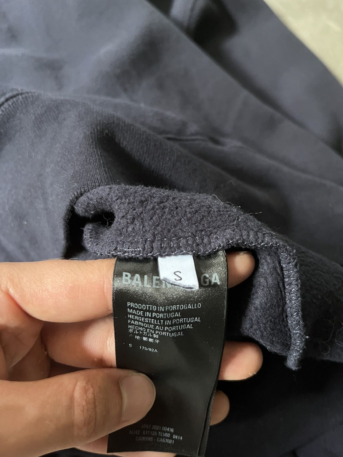 Balenciaga Balenciaga quest logo sporty B navy sweatshirt Size US S / EU 44-46 / 1 - 7 Thumbnail