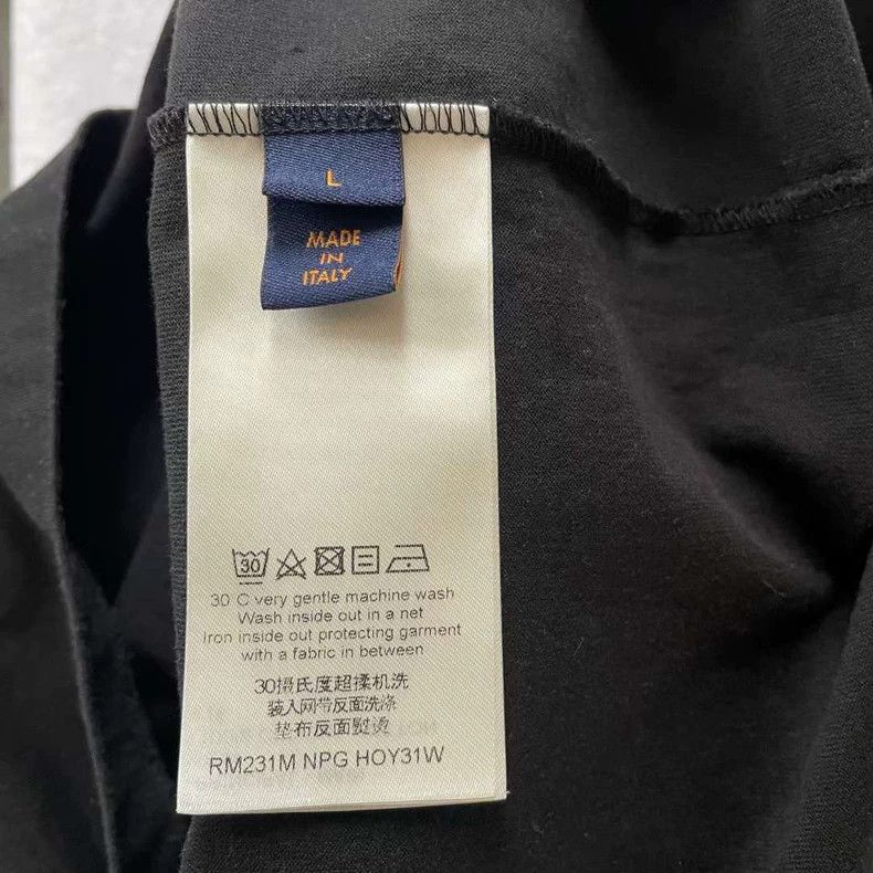 Louis Vuitton Louis Vuitton Colorful logo long sleeve 2501-Nextarrow Size US L / EU 52-54 / 3 - 3 Thumbnail