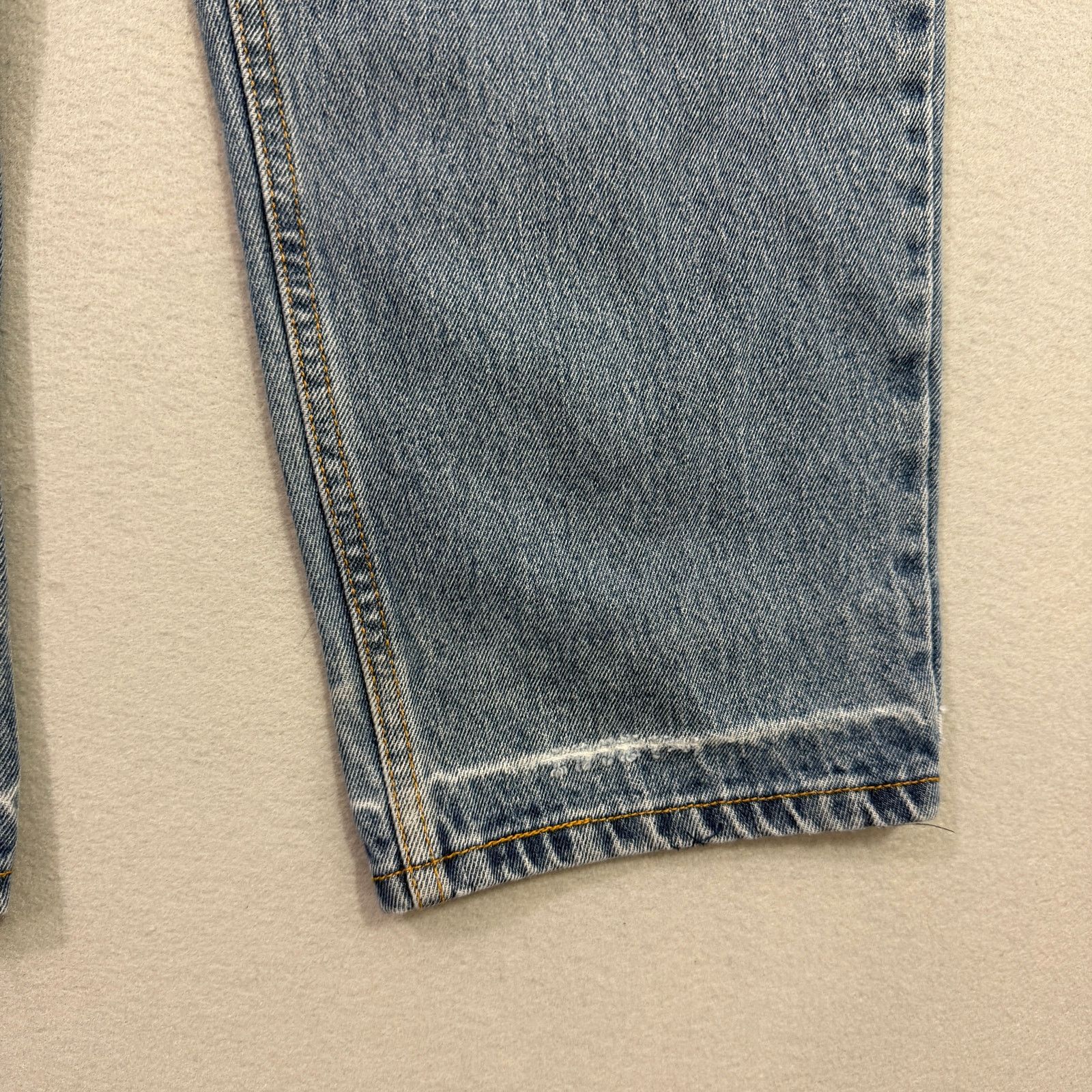 Levi's Vintage Levis 560 Jeans Men's 34x32 Denim y2k Distressed Size US 34 / EU 50 - 6 Thumbnail