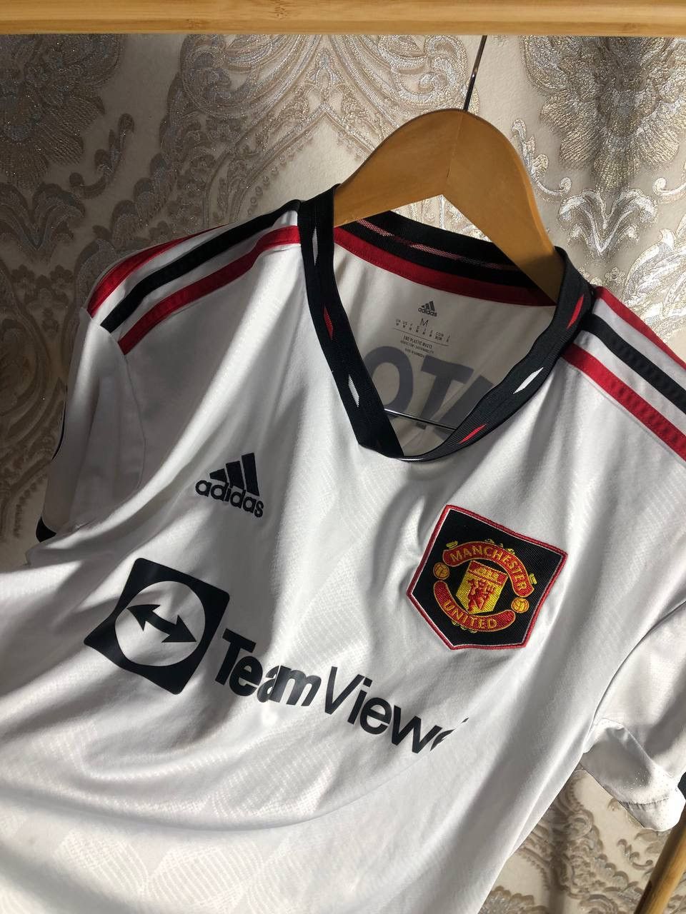 Adidas VINTAGE ADIDAS FC MANCHESTER UNITED ENGLAND SOCCER JERSEY Size US M / EU 48-50 / 2 - 5 Thumbnail