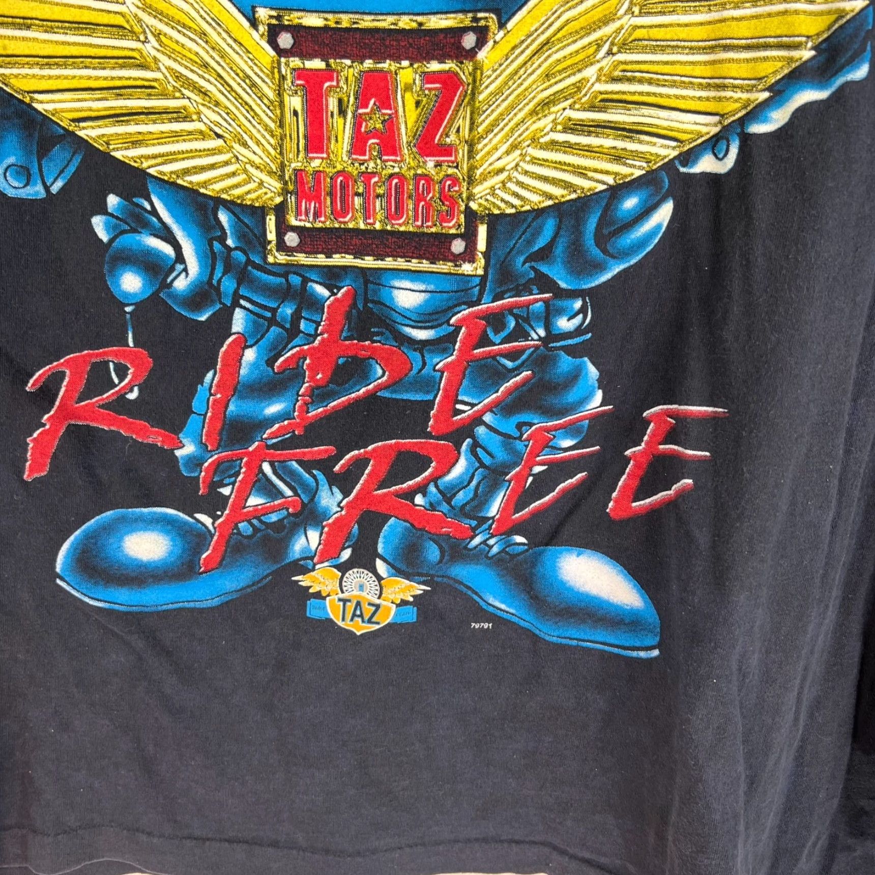 Vintage VINTAGE Looney Tunes Taz Motors Ride Free Long Sleeve T-Shirt Men 2XL Black Graphic 90s Motorcycle Biker Size US XXL / EU 58 / 5 - 3 Thumbnail