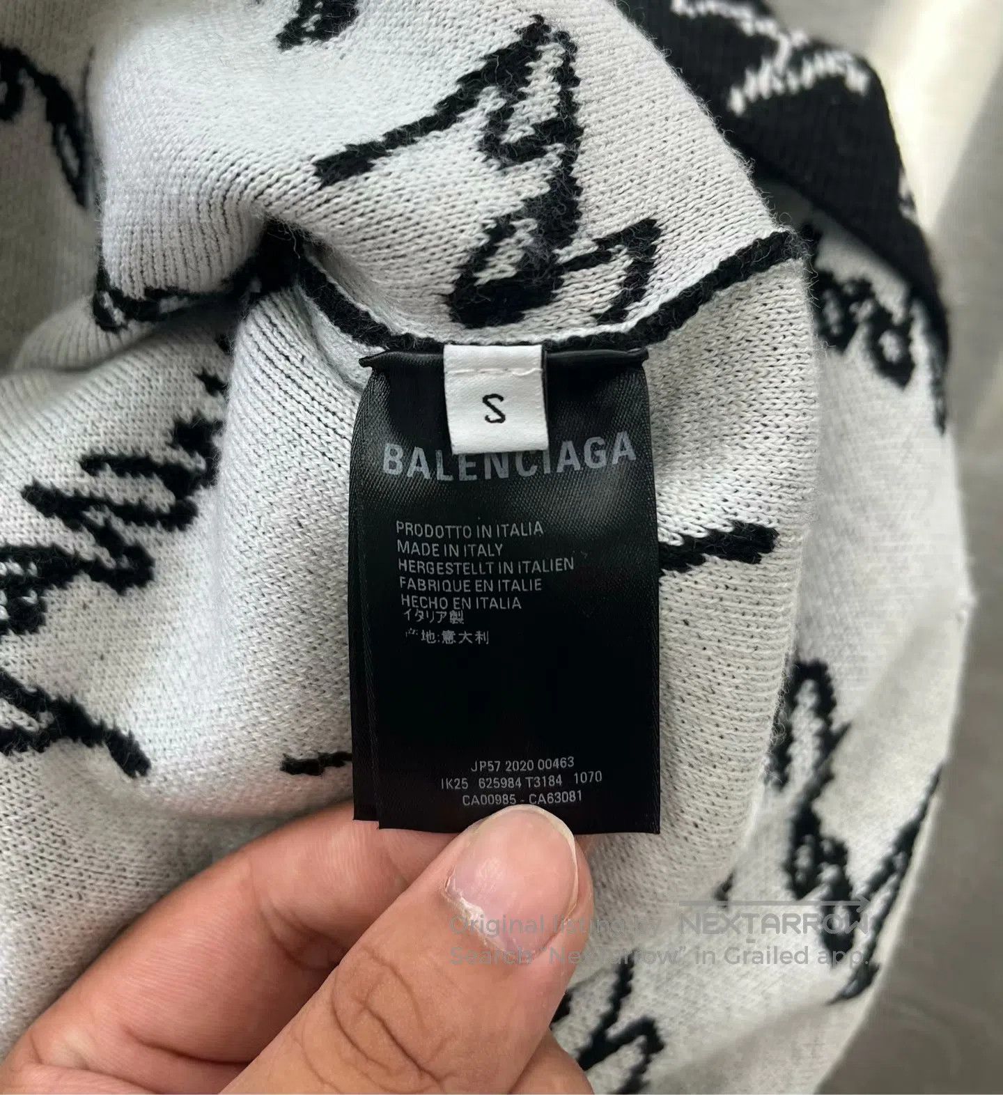 Balenciaga Balenciaga Black and White Barrage Cursive Full Logo Knit Size US S / EU 44-46 / 1 - 4 Thumbnail