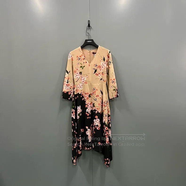 Max Mara Max Mara Multicolor Floral Printed V-neck Dress Size S / US 4 / IT 40 - 1 Thumbnail