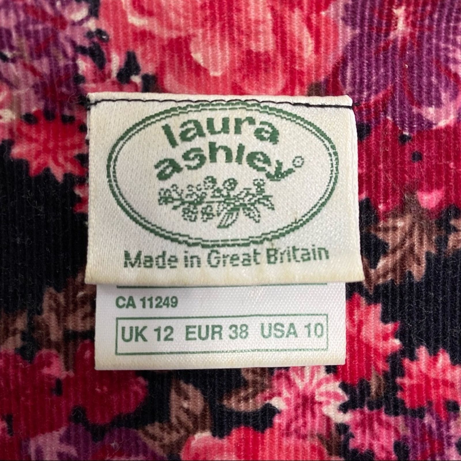 Laura Ashley Laura Ashley Vintage Corduroy Floral Dress Sz 10 Velvet Midi Size L / US 10 / IT 46 - 13 Thumbnail