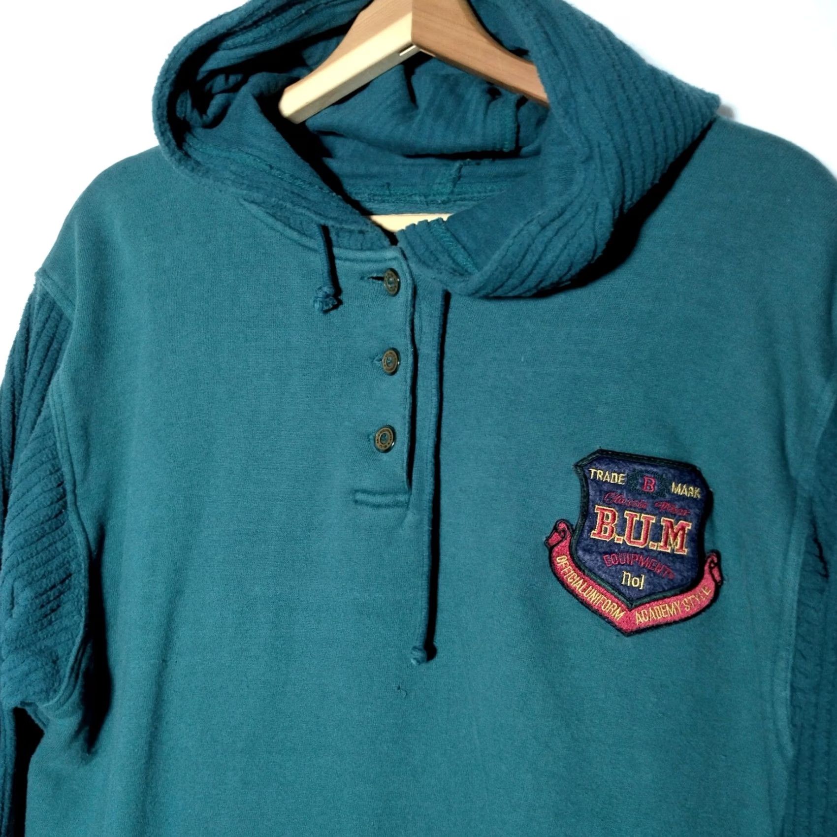 Vintage VINTAGE B.U.M. Equipment Sweatshirt Hoodie Green Large 1990s Crest Embroidered Patch Men L Size US L / EU 52-54 / 3 - 2 Thumbnail