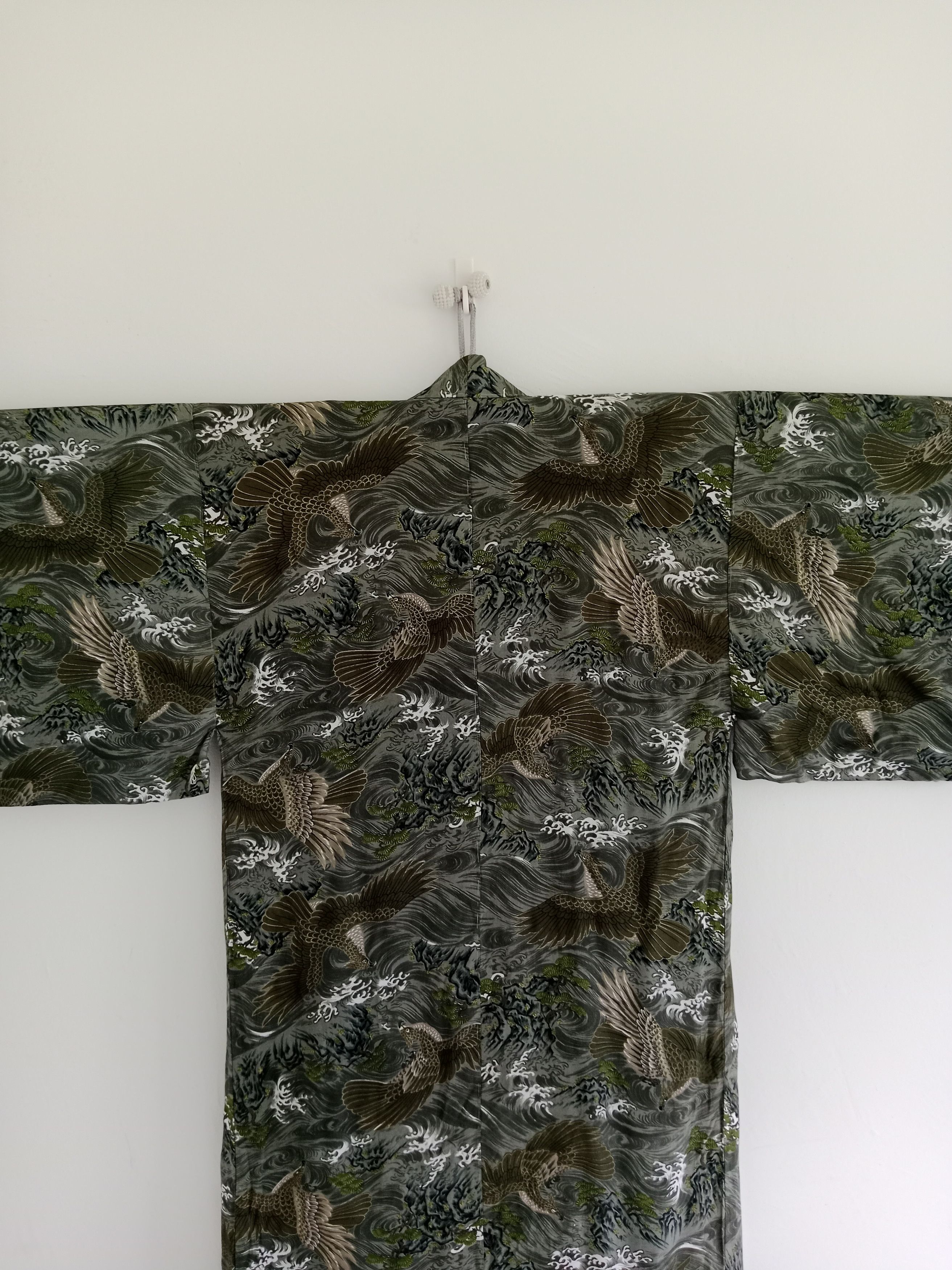 Japanese Brand Vintage Yukata Kimonos Eagle Motif Japanese Traditional Size US L / EU 52-54 / 3 - 5 Thumbnail