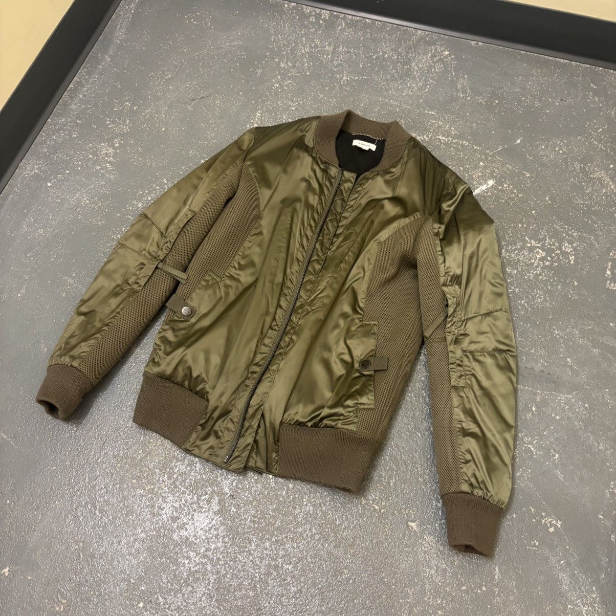Helmut Lang Helmut Lang Military Bomber Jacket Size US S / EU 44-46 / 1 - 3 Thumbnail
