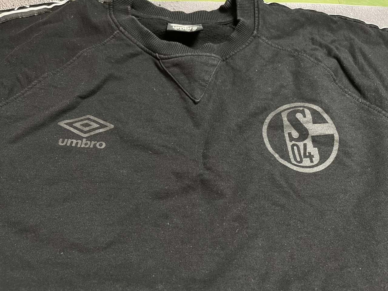Umbro Vintage Schalke 04 black shirt suit Size US M / EU 48-50 / 2 - 3 Thumbnail