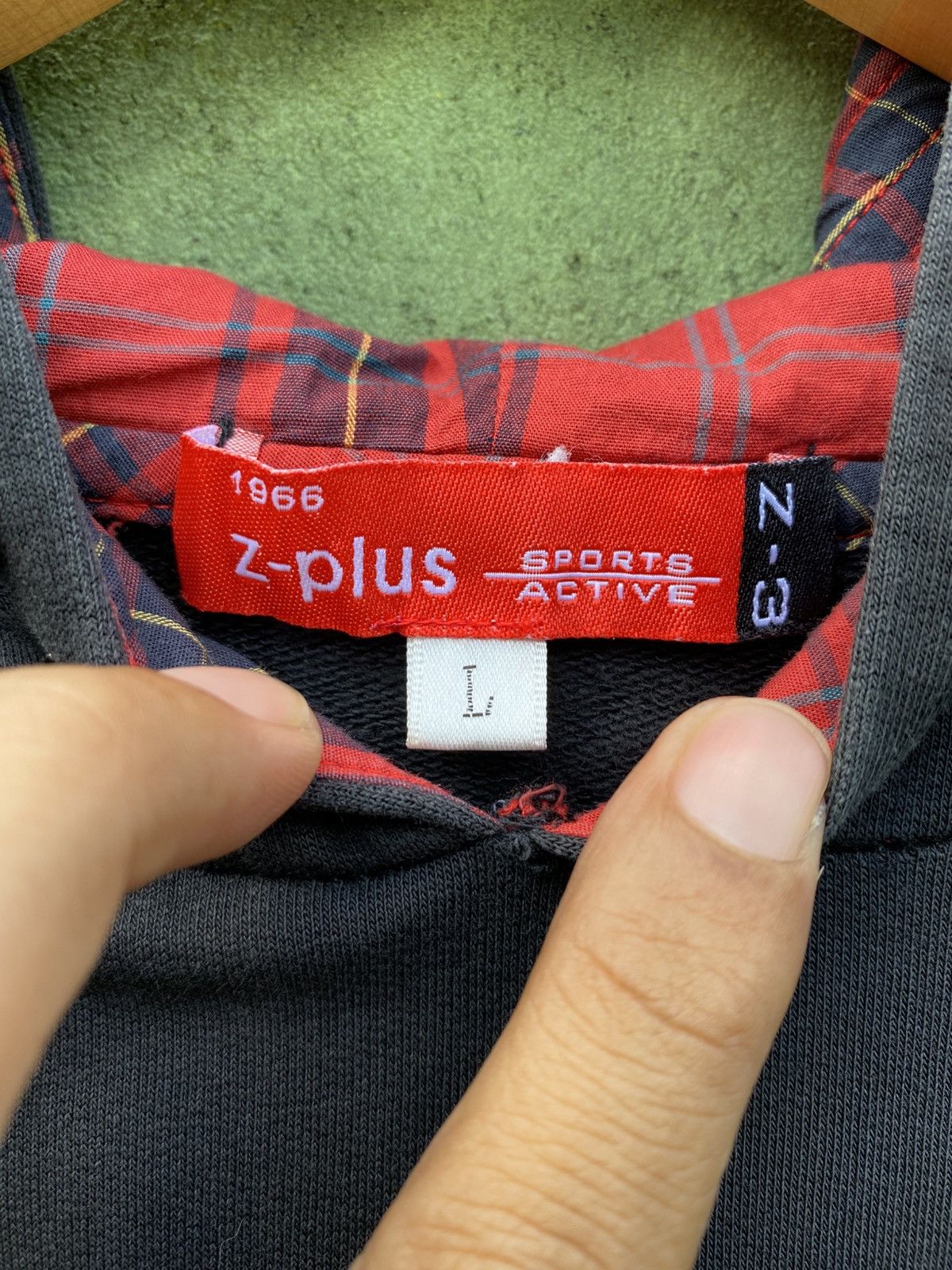Japanese Brand Vintage Z-Plus Sport Active Rock Punk Plaid Studded Hoodie Size US L / EU 52-54 / 3 - 9 Thumbnail