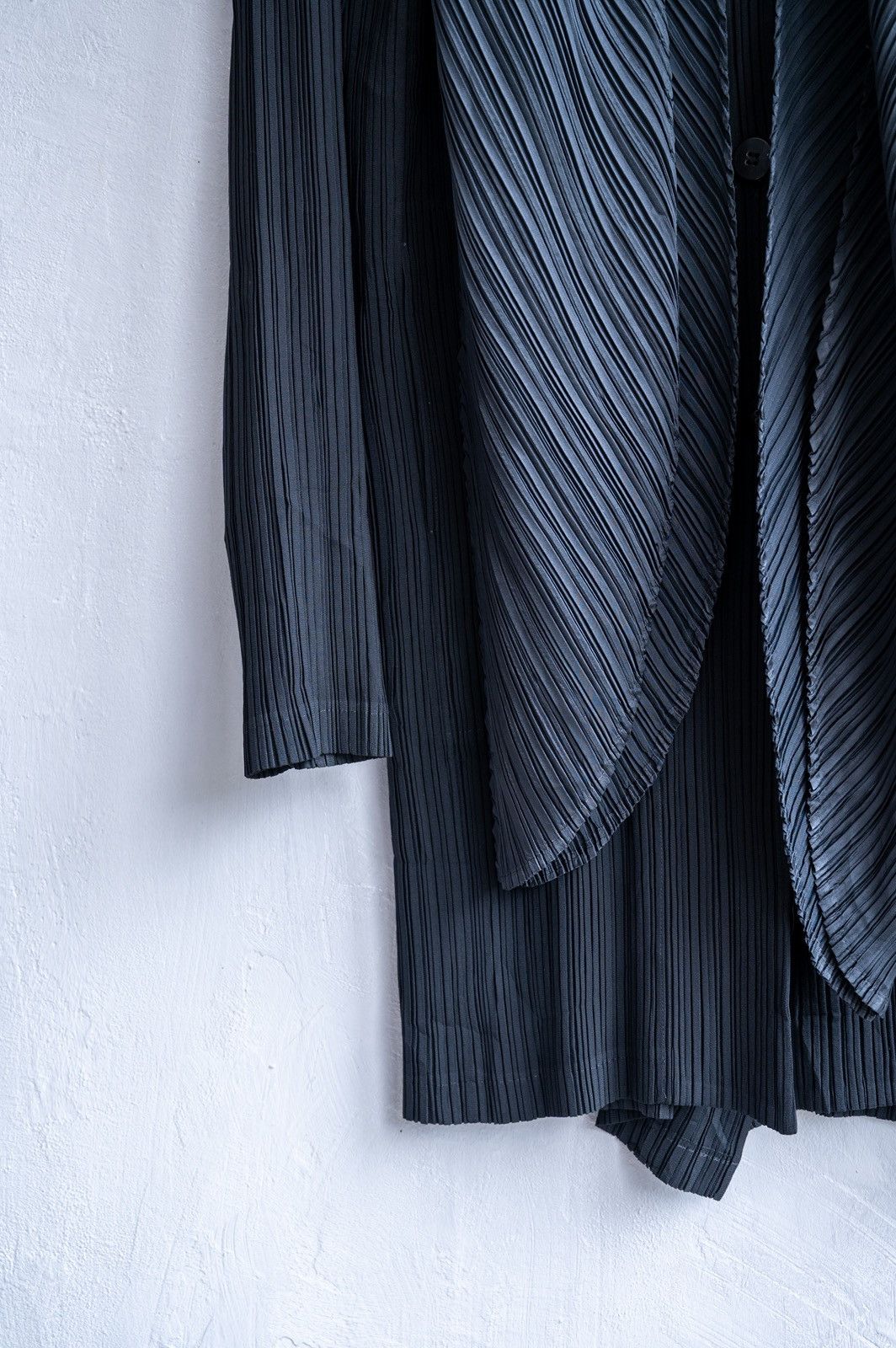 Issey Miyake Issey Miyake FW12 pleated deconstructed mid-coat Size M / US 6-8 / IT 42-44 - 9 Thumbnail