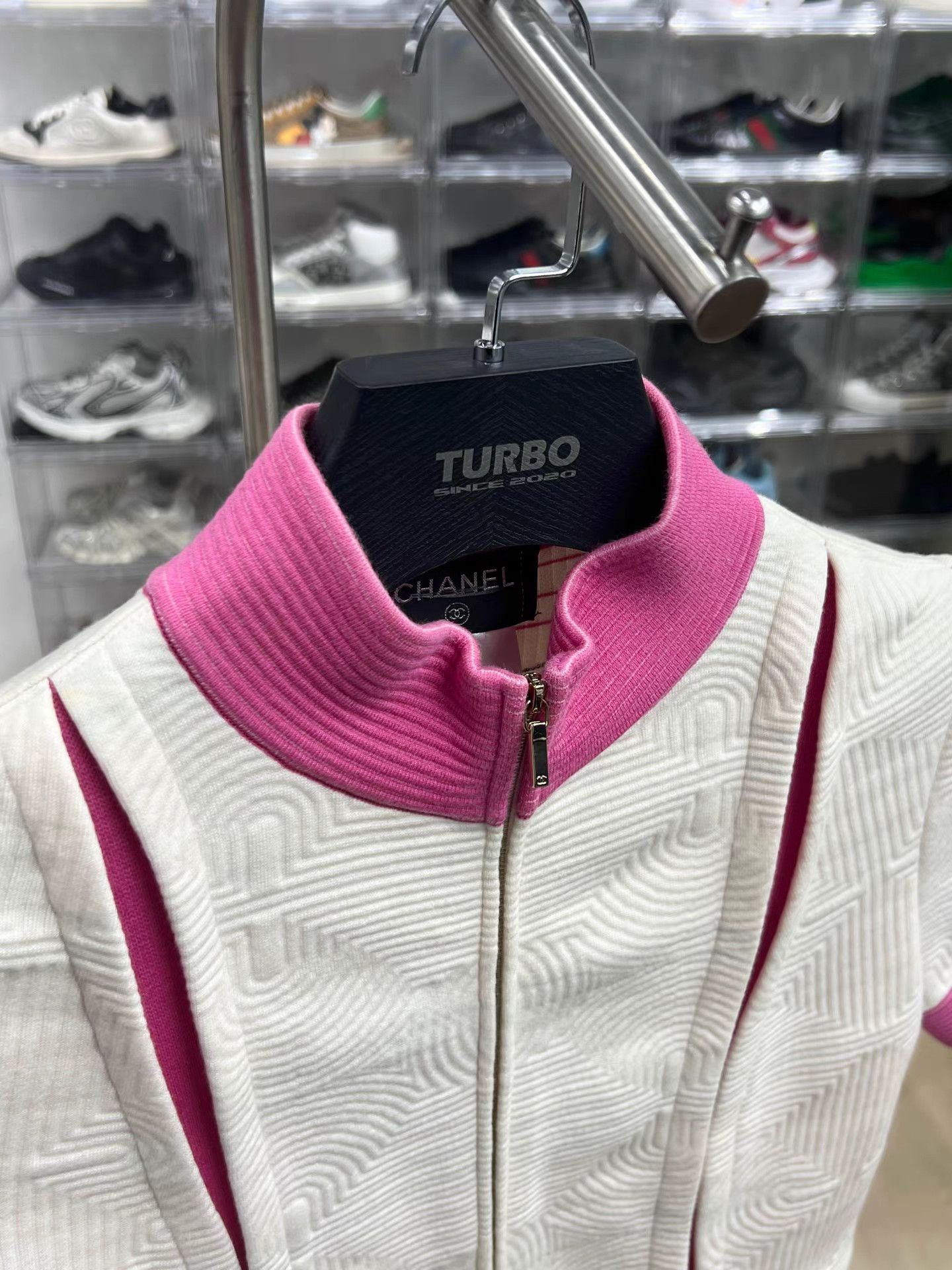 Chanel Chanel Runway Jacket K15 Size XXS / US 00 / IT 34 - 2 Thumbnail
