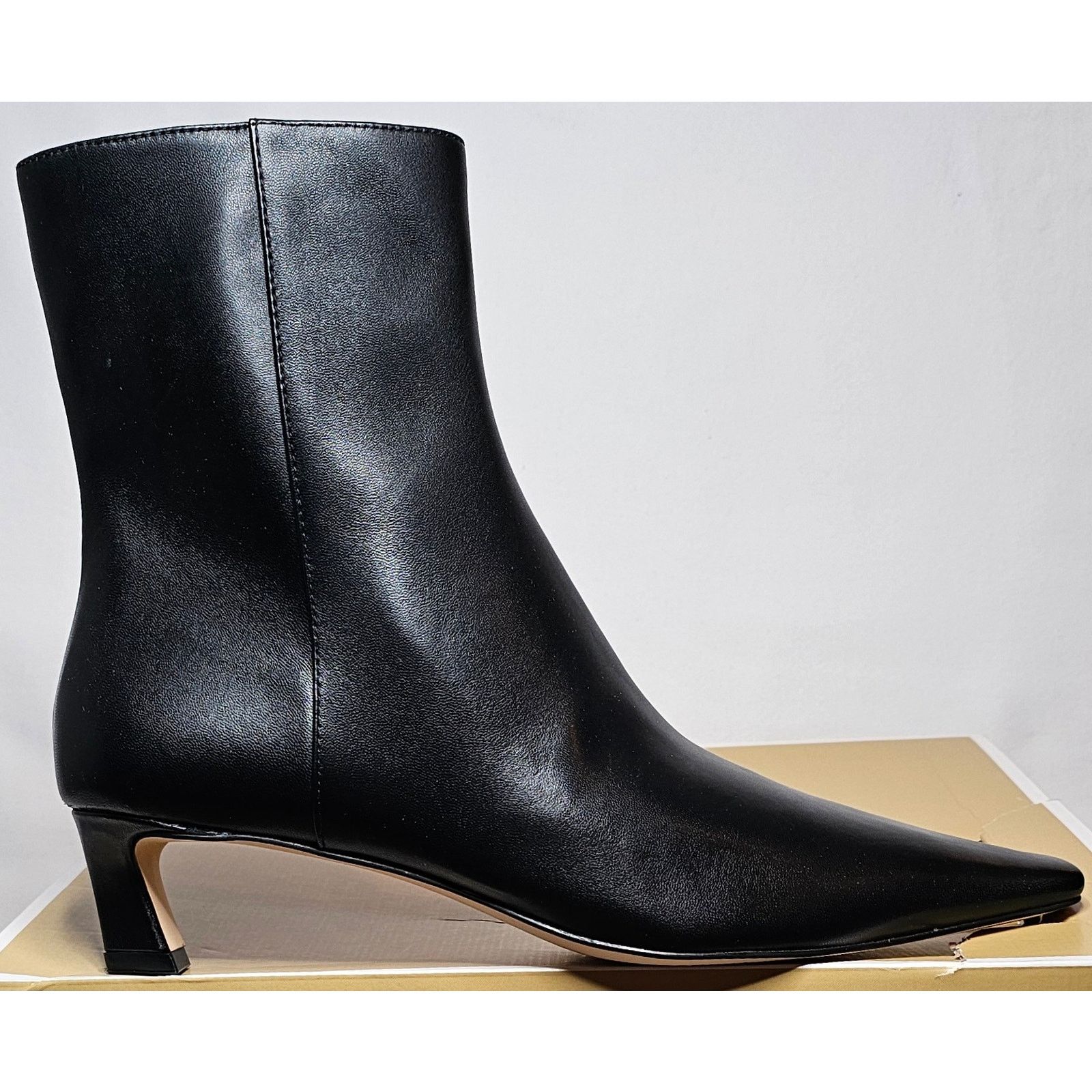 Michael Kors Michael Kors Cosmo Leather Kitten Boot Size US 8 / IT 38 - 7 Thumbnail