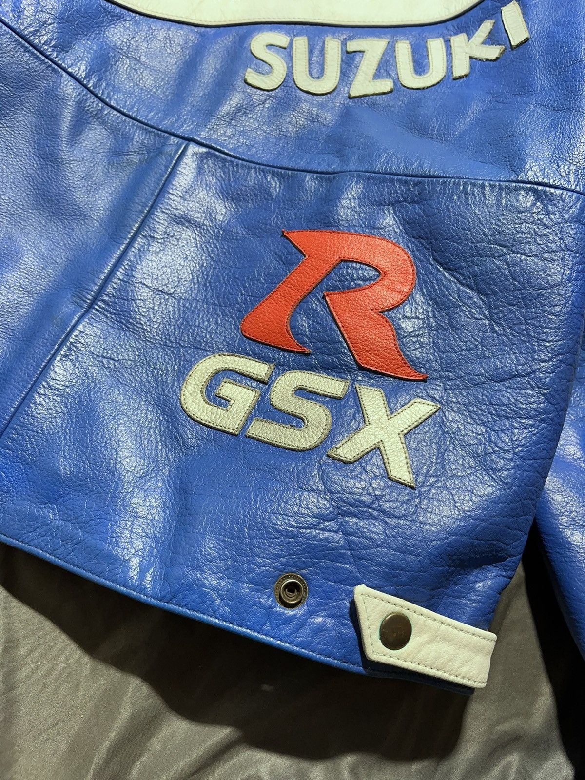 Japanese Brand Vintage Suzuki racing MOTO suit big multi Logo real leather Size US XL / EU 56 / 4 - 6 Thumbnail
