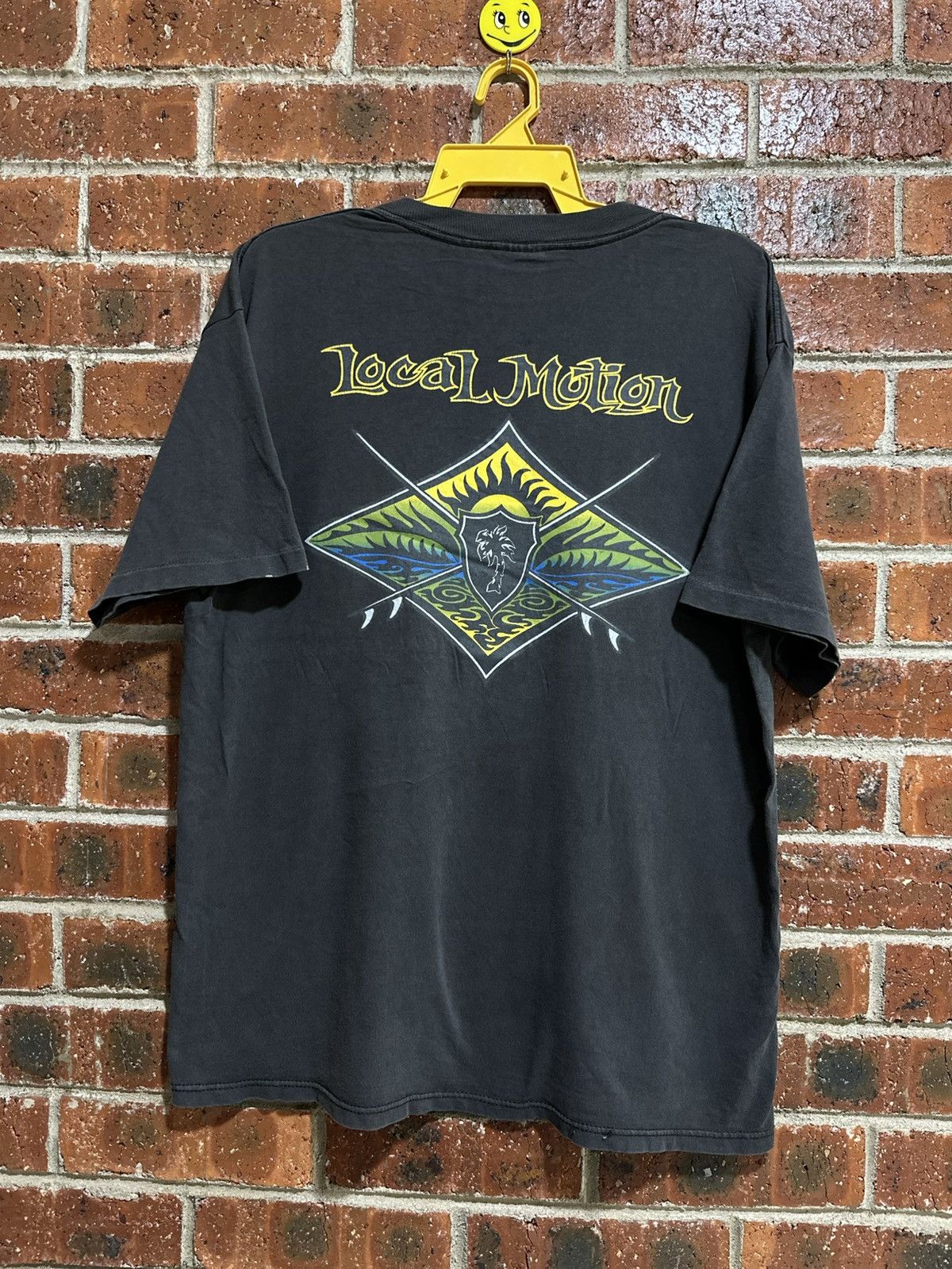 Vintage Vintage 90s Local Motion Hawaii Faded Tee Size US L / EU 52-54 / 3 - 1 Thumbnail