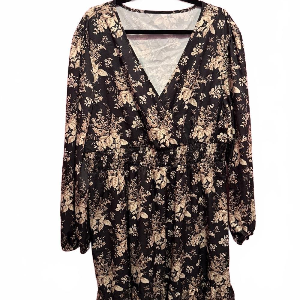 Designer Floral Print V-Neck Dress Size 4XL / US 24-26 - 1 Thumbnail