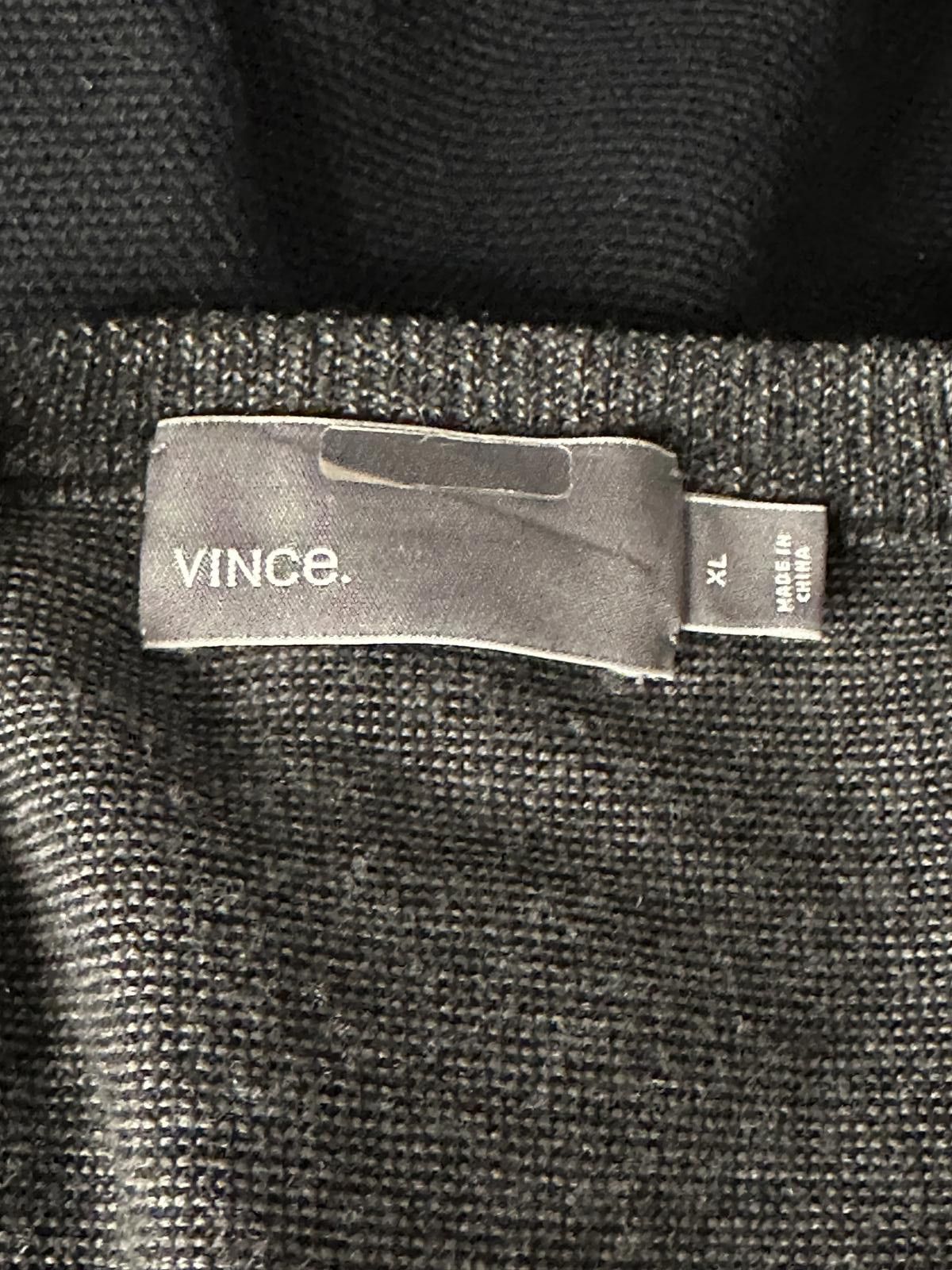 Vince Vince 100% wool grey and black colorblock sweater Size XL Size US XL / EU 56 / 4 - 5 Thumbnail
