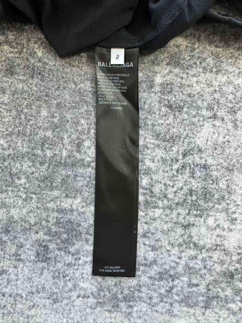Balenciaga Balenciaga balenciaga black distressed short sleeve tshirt Size US M / EU 48-50 / 2 - 7 Thumbnail