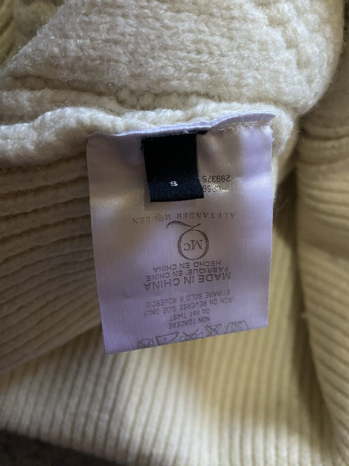 McQ Alexander McQueen Alexander McQueen Cable Knit Neck Sweater Cream Wool Size S Size S / US 4 / IT 40 - 8 Thumbnail