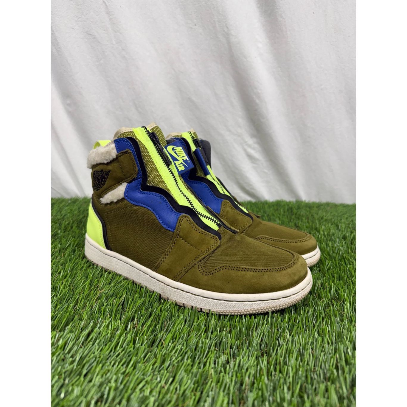 Jordan Brand Nike Air Jordan 1 High Zip Up Women's Size 8.5 US AV3723-300 Size US 8.5 / IT 38.5 - 1 Thumbnail
