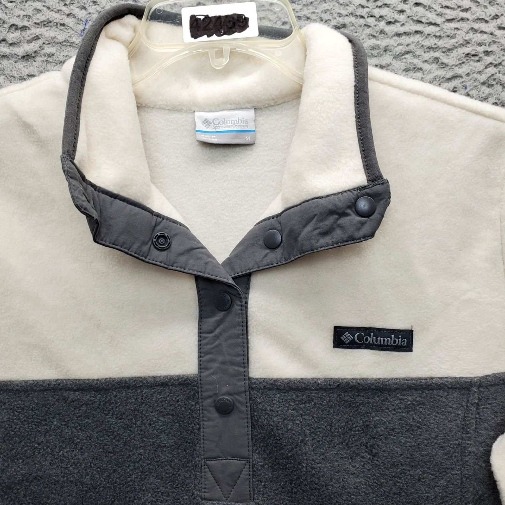 Logo 7 Columbia Pullover Sweater Women M Multi Fleece Patch Logo Quarter Snap Front EUC Size M / US 6-8 / IT 42-44 - 7 Thumbnail