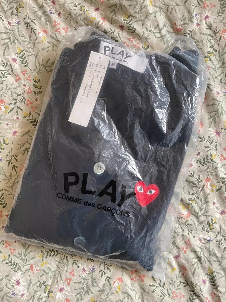 Comme Des Garcons Black V-neck red heart cardigan - Main Image