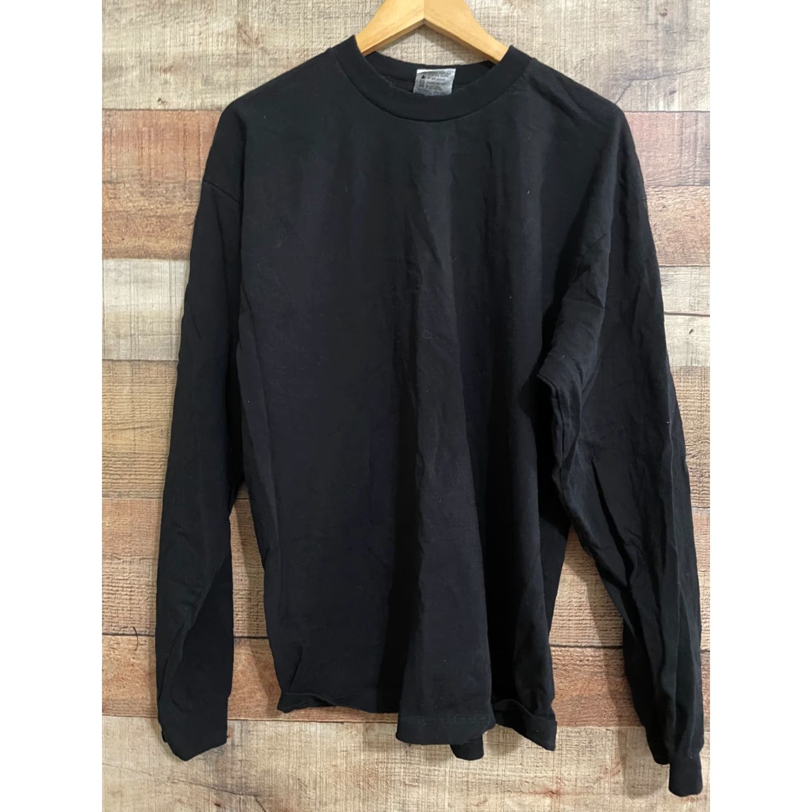 Vintage VINTAGE All American Clothing Made USA Long Sleeve Black XL Bayside Mens Crew Neck Knit T-Shirt 90s Hip Hop Solid Dragon Graphic Print Size US XL / EU 56 / 4 - 2 Thumbnail