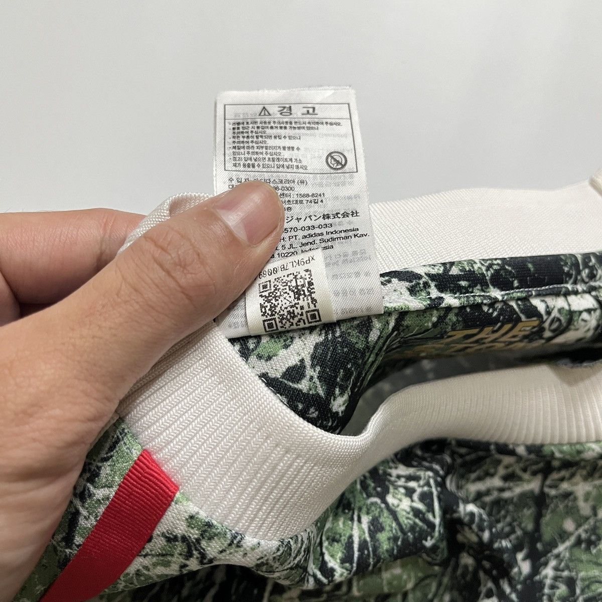 Adidas Adidas X The Stone Roses X Man Utd Size US L / EU 52-54 / 3 - 9 Thumbnail