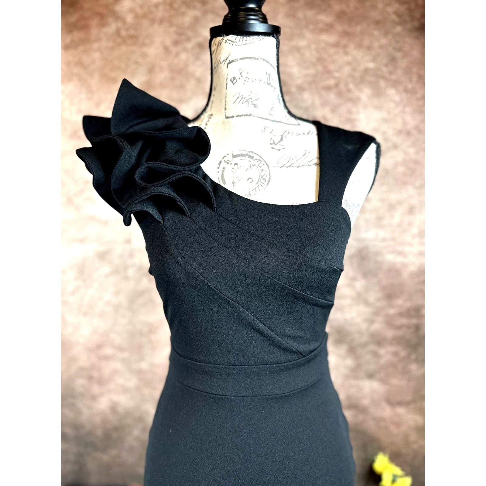 Other LuLu's Lucette Black Sleeveless Ruffled Mermaid Gown XS Size XS / US 0-2 / IT 36-38 - 11 Thumbnail