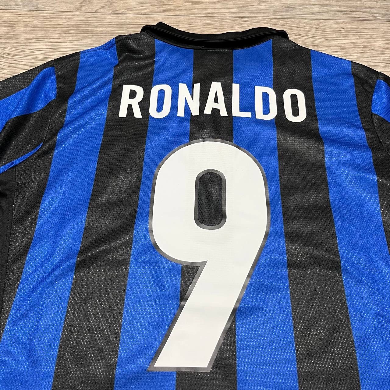 Nike Ronaldo Inter Milan 1999 2000 Nike Soccer Jersey Size US S / EU 44-46 / 1 - 10 Thumbnail