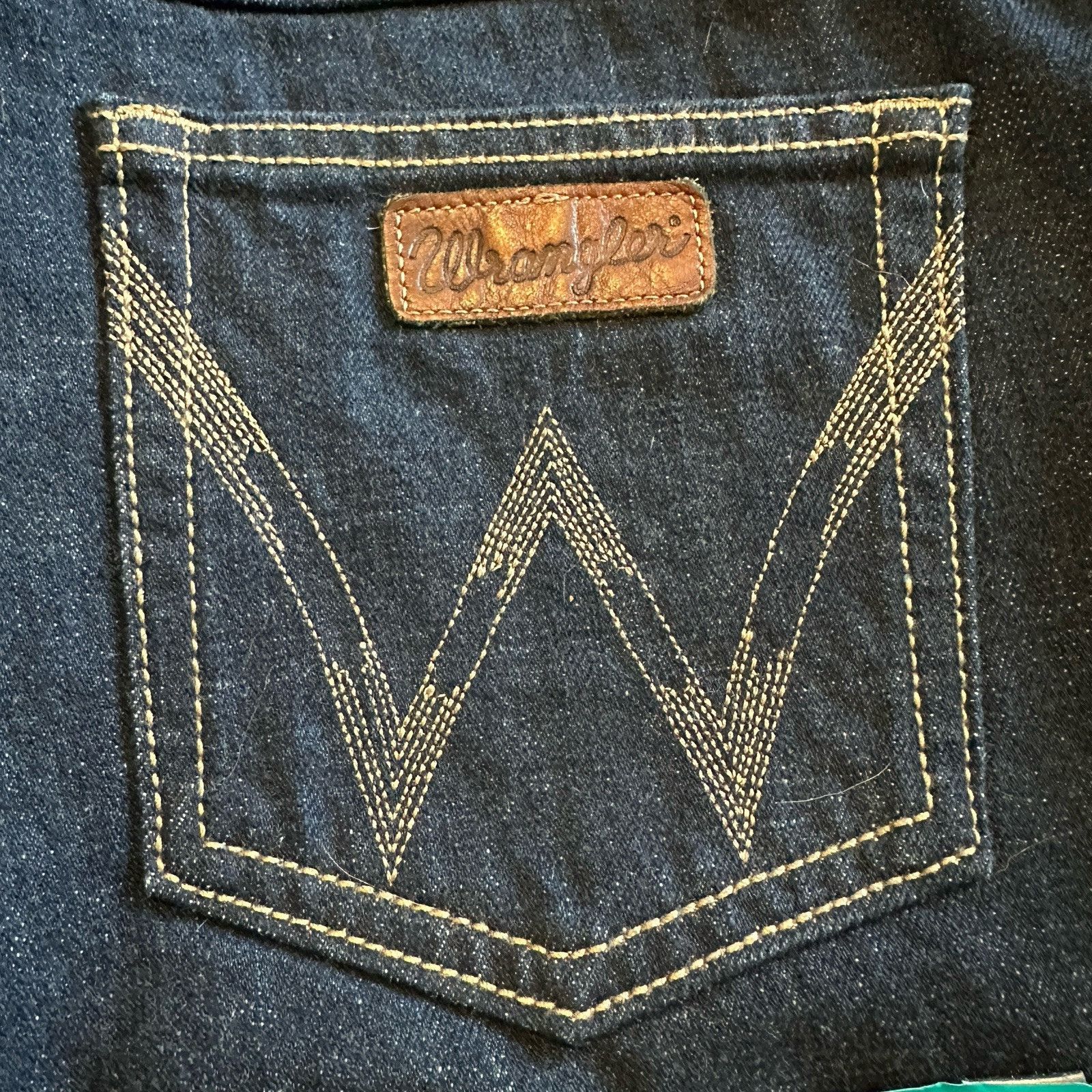 Wrangler Wrangler Cash Women’s No Gap Jeans 11/12 x 34 Dark Wash NWT Size 34" / US 12 / IT 48 - 15 Thumbnail