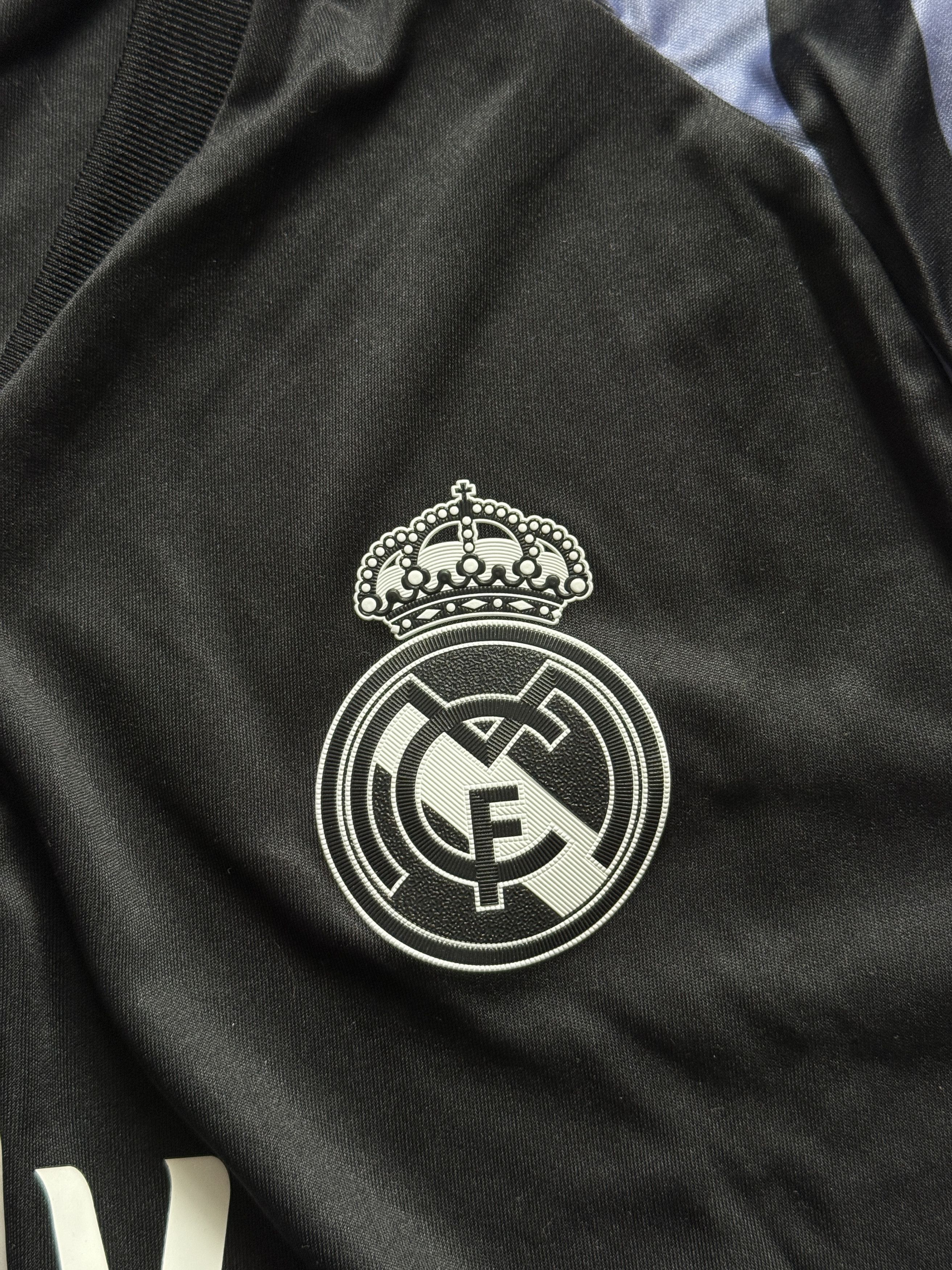 Adidas REAL MADRID 2016 2017 THIRD SHIRT JERSEY CAMISETA S Size US S / EU 44-46 / 1 - 7 Thumbnail