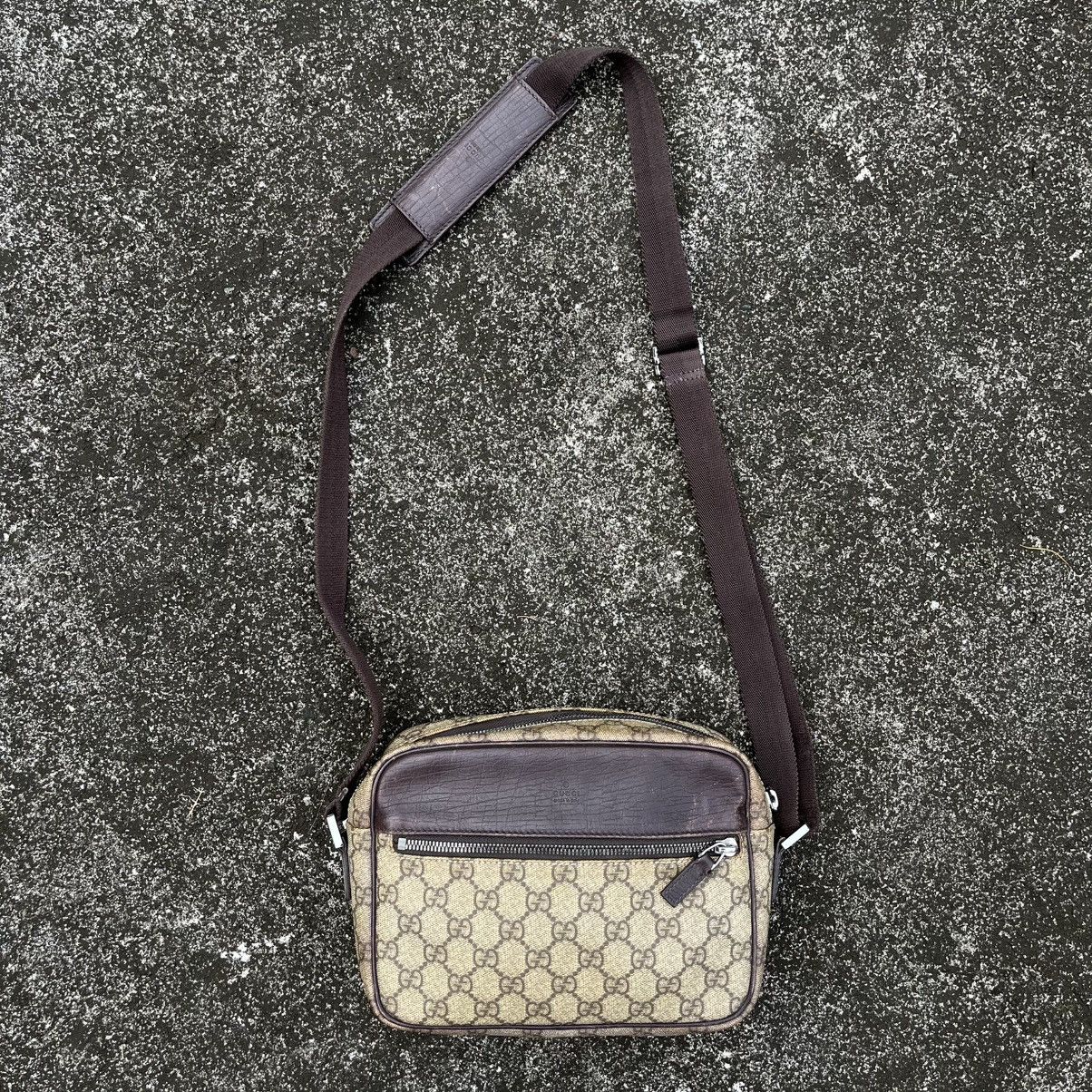 Gucci Gucci GG Supreme Beige Crossbody Bag with Leather Trim Size ONE SIZE - 1 Thumbnail