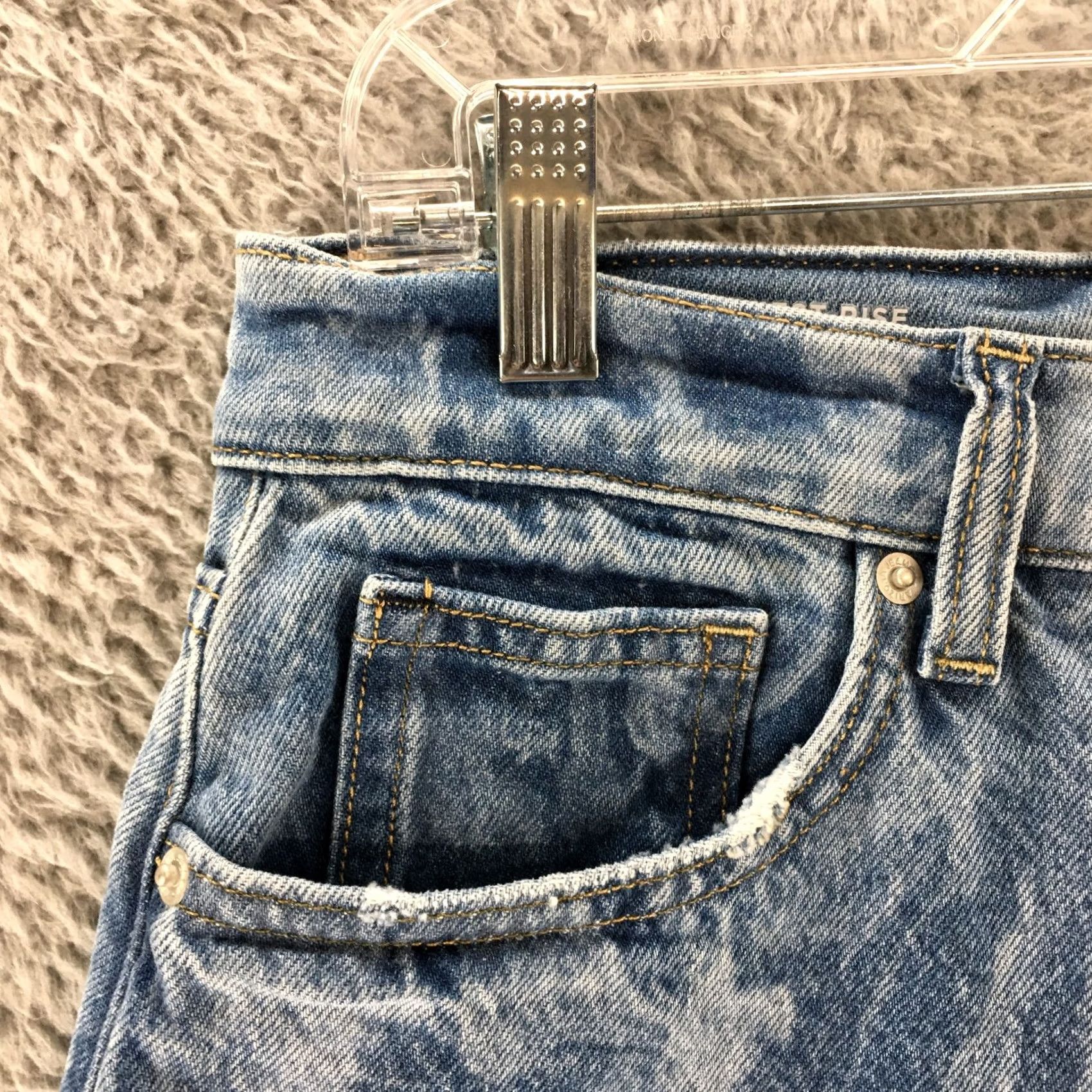 Vintage Arizona Jean Co. High Rise Vintage Cut-Off Shorts Womens 11 Blue Acid Wash Denim Size 32" / US 10 / IT 46 - 2 Thumbnail