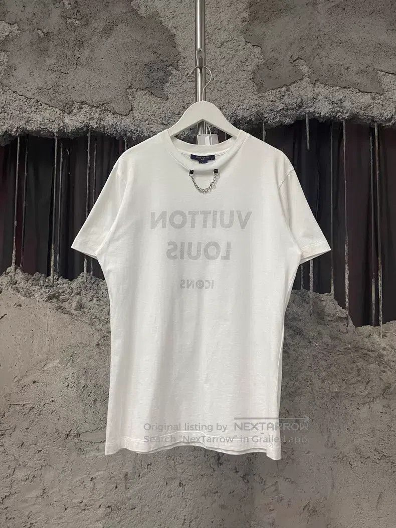 Louis Vuitton Louis Vuitton Chain letter logo short sleeves Size US L / EU 52-54 / 3 - 1 Thumbnail