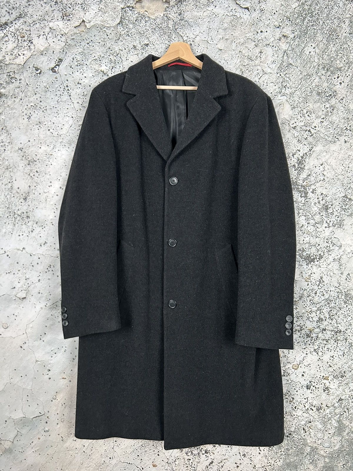 image of Avant Garde x Cashmere Wool Vintage Coat Cashmere And Wool Avant-Garde 90's Grunge in Black (Size L