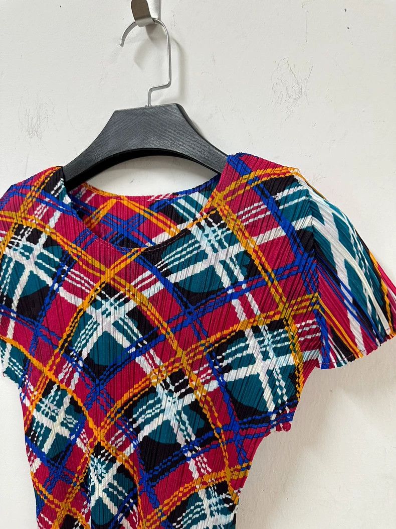 Issey Miyake issey miyake size 3 Color plaid pleated short sleeve 2504- Size M / US 6-8 / IT 42-44 - 2 Thumbnail